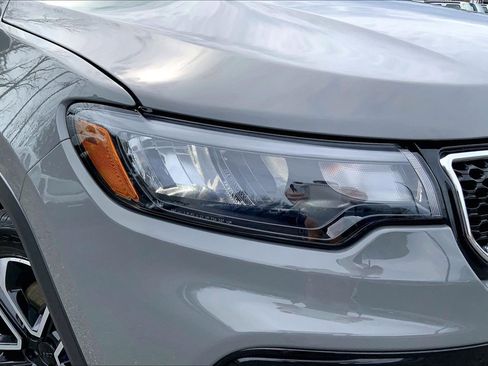 Used 2024 Jeep Compass Limited image 26