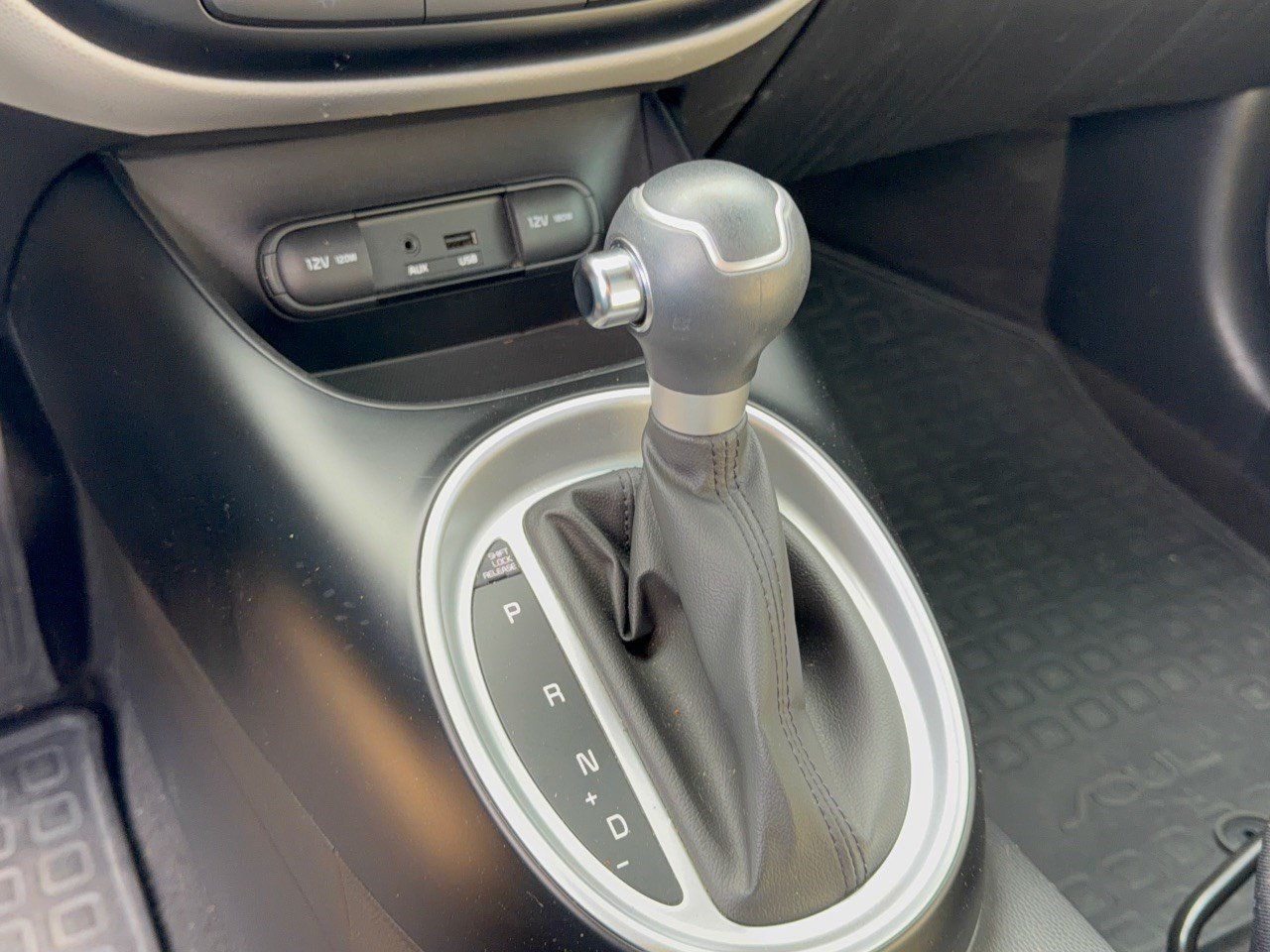 Used 2014 Kia Soul FWD image 21