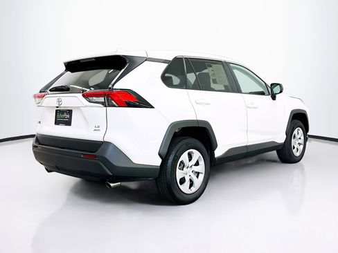 Used 2024 Toyota RAV4 LE AWD/4WD image 9
