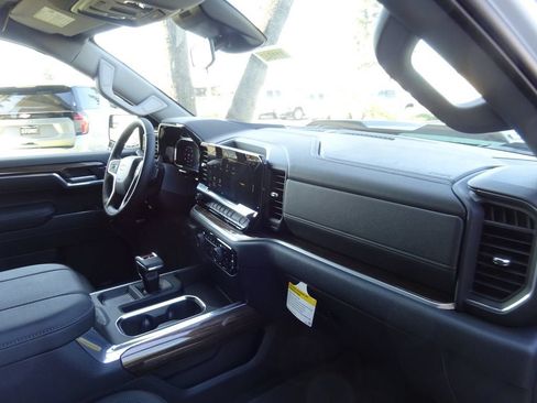 New 2026 Chevrolet Silverado 1500 LT Trail Boss w/ Convenience Package II AWD/4WD image 15