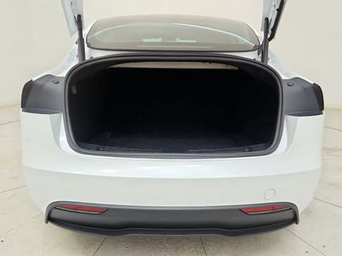 Used 2025 Tesla Model 3 Long Range RWD image 29