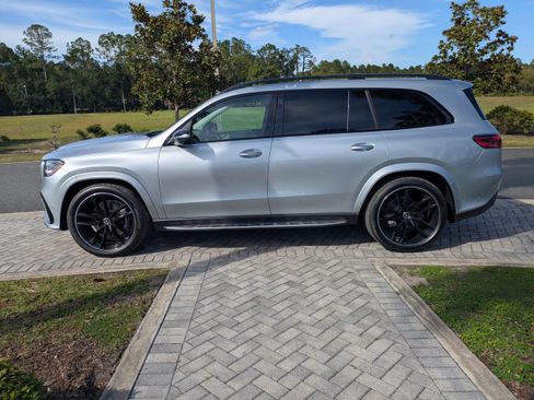 New 2026 Mercedes-Benz GLS 450 4MATIC image 9