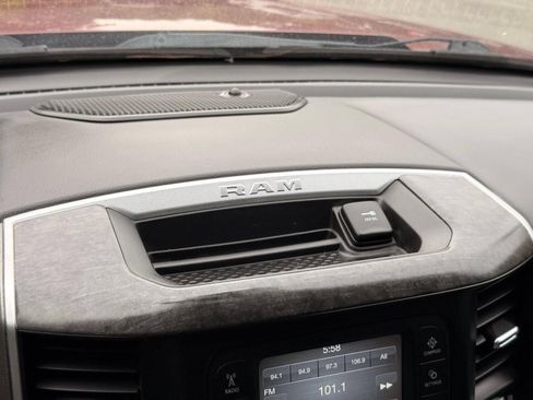 Used 2019 RAM 1500 Big Horn RWD image 41