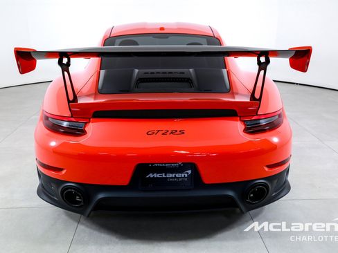 Used 2018 Porsche 911 GT2 RS image 7