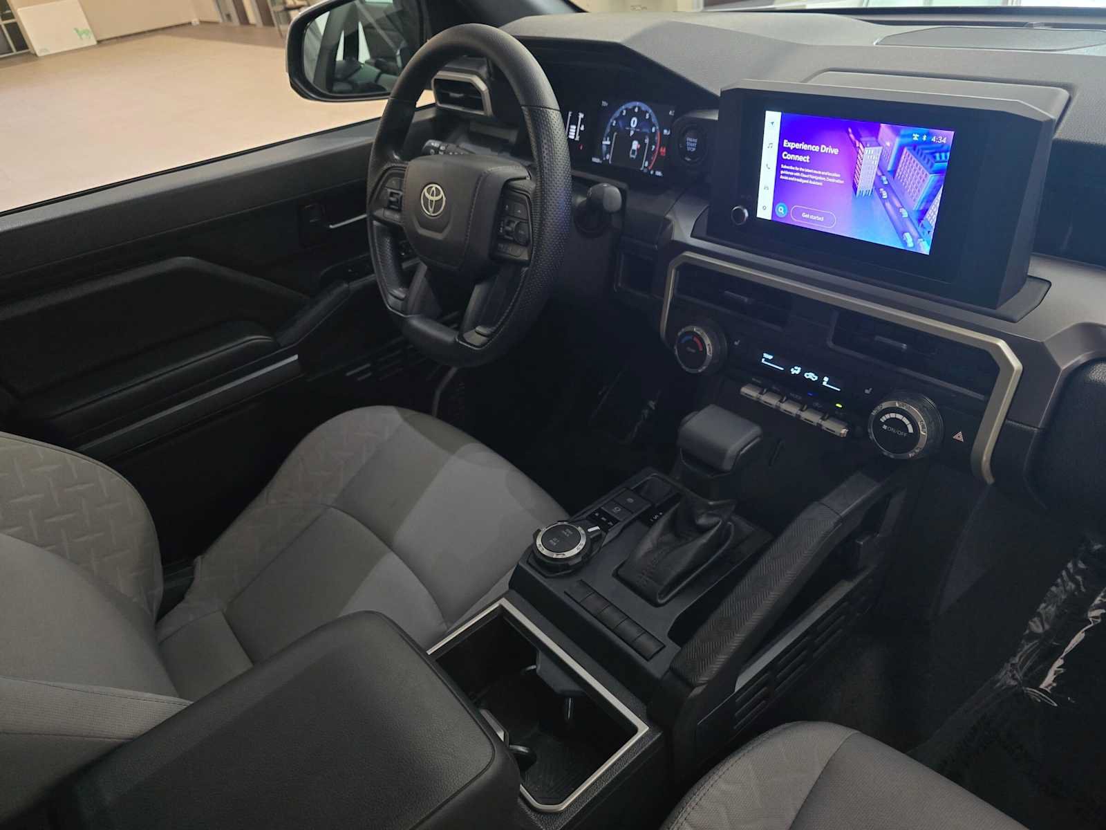 Certified 2025 Toyota Tacoma SR5 AWD/4WD image 28
