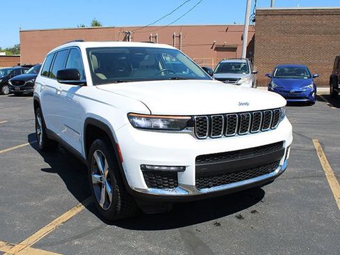 Used 2021 Jeep Grand Cherokee L Limited w/ Luxury Tech Group II AWD/4WD image 4