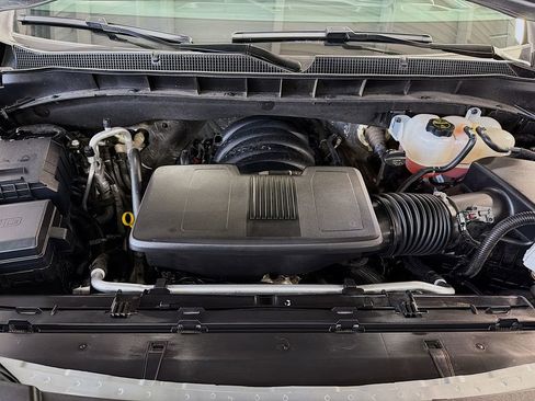 Used 2025 Chevrolet Tahoe LT image 30