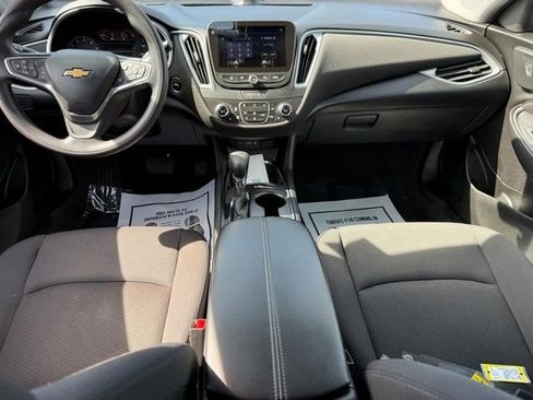 Used 2023 Chevrolet Malibu LT FWD image 11