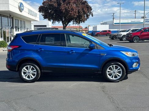 Used 2018 Ford Escape SE AWD/4WD image 2