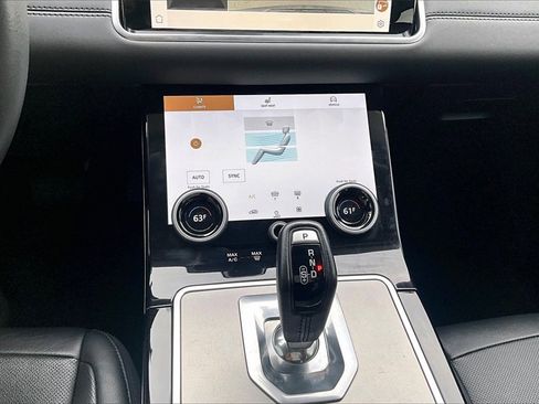 Used 2023 Land Rover Range Rover Evoque SE image 24