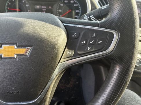 Used 2023 Chevrolet Malibu LS image 16