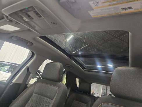 Used 2024 Chevrolet Equinox LT AWD/4WD image 6