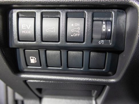 Used 2025 Subaru Forester Sport image 34