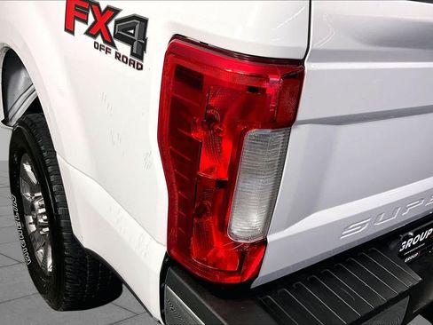 Used 2018 Ford F250 XL w/ Power Equipment Group AWD/4WD image 26