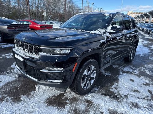 Used 2022 Jeep Grand Cherokee Limited 4xe image 7