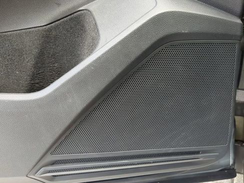 Certified 2023 Volkswagen Tiguan SE R-Line image 18