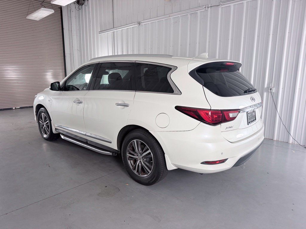 Used 2017 INFINITI QX60 FWD w/ Premium Plus Package image 8