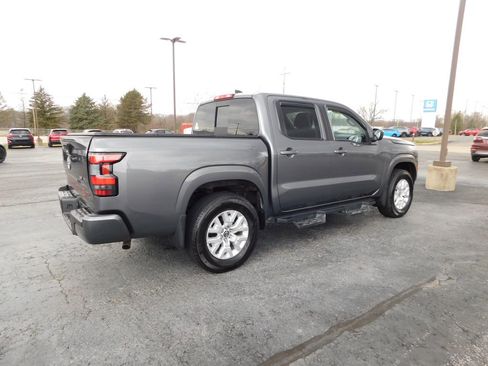 Used 2023 Nissan Frontier SV w/ SV Convenience Package image 3