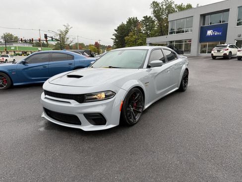 Used 2021 Dodge Charger Scat Pack image 2