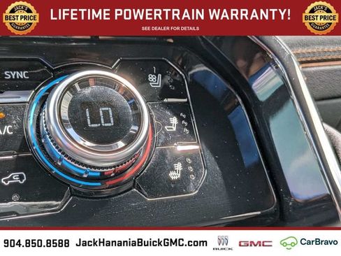 Used 2024 GMC Sierra 1500 AT4 w/ Technology Package AWD/4WD image 22