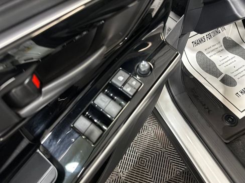 Used 2024 Toyota bZ4X XLE w/ Weather Package image 13