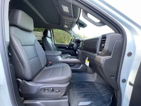 New 2026 GMC Sierra 2500 SLT w/ SLT Premium Package image 25