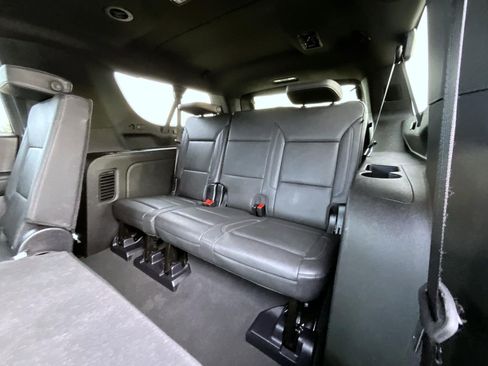 Used 2025 Chevrolet Suburban Z71 AWD/4WD image 20