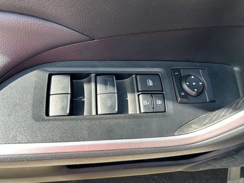 Used 2024 Toyota RAV4 XLE Premium FWD image 13
