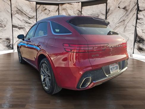 Used 2023 Genesis GV70 2.5T w/ Advanced Package image 8