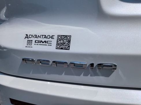 Certified 2023 GMC Acadia Denali AWD/4WD image 7
