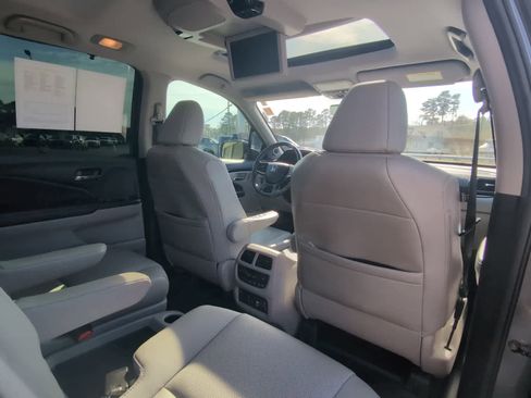 Used 2019 Honda Pilot Elite image 23