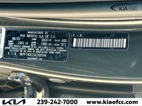 New 2025 Kia K4 LXS image 38