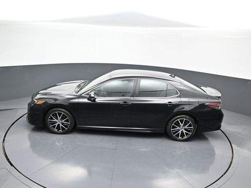 Certified 2023 Toyota Camry SE image 40