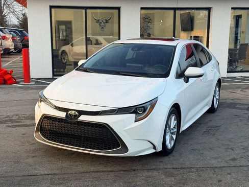 Used 2022 Toyota Corolla XLE image 10