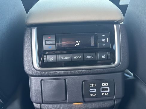 New 2025 Subaru Ascent Limited w/ Popular Package #2 image 14