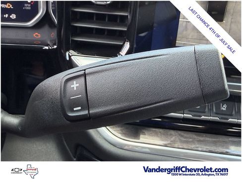 New 2026 Chevrolet Silverado 2500 LTZ w/ LTZ Convenience Package AWD/4WD image 17