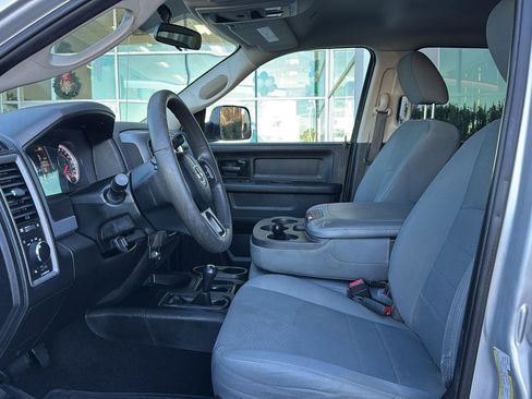 Used 2018 RAM 2500 Tradesman w/ Chrome Appearance Group image 8