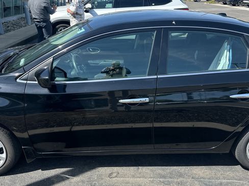 Used 2016 Nissan Sentra SV FWD image 5