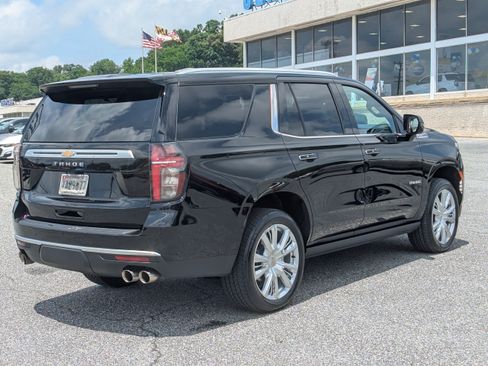 Used 2024 Chevrolet Tahoe High Country AWD/4WD image 8