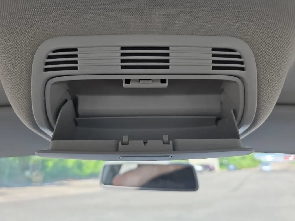 Used 2013 Volkswagen Jetta SE FWD image 30