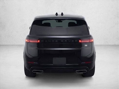 Used 2023 Land Rover Range Rover Sport SE Dynamic image 6