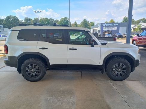 Used 2027 Toyota Land Cruiser w/ Premium Package AWD/4WD image 6