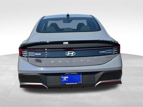 New 2026 Hyundai Sonata Blue FWD image 4