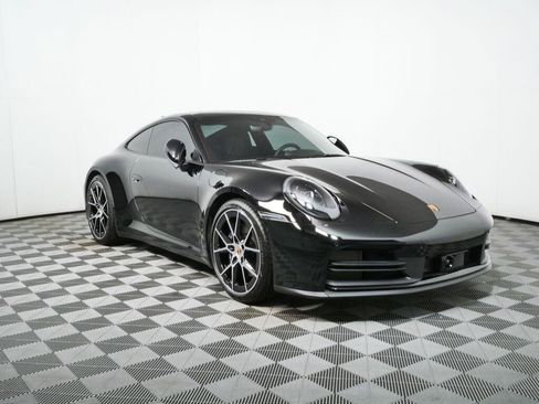 Used 2025 Porsche 911 Carrera RWD image 30