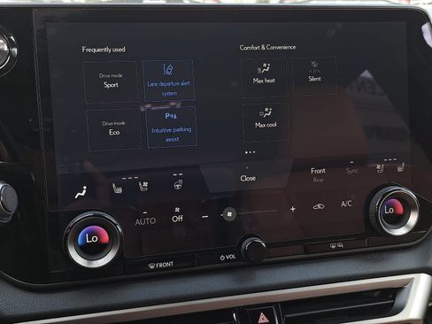 Used 2025 Lexus RX 350 Premium w/ Convenience Package FWD image 24