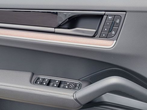 New 2026 Porsche Cayenne S AWD/4WD image 25