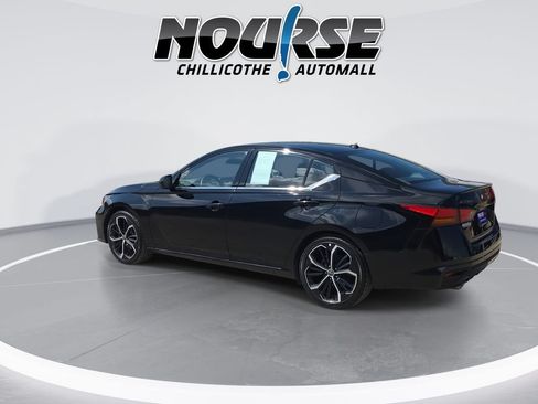 Used 2024 Nissan Altima 2.5 SR FWD image 6