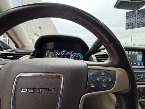 Used 2017 GMC Yukon XL Denali w/ Open Road Package AWD/4WD image 34