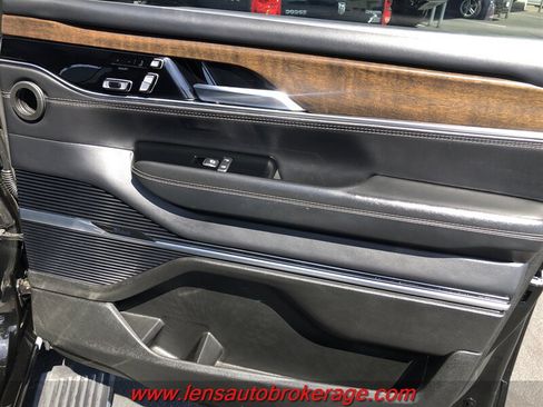 Used 2022 Jeep Grand Wagoneer Series I AWD/4WD image 22