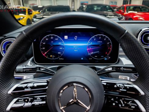Used 2025 Mercedes-Benz CLE 300 4MATIC Cabriolet image 19